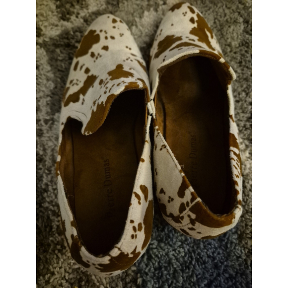 Pierre Dumas Cow Print Slip-on Mid-Heel Loafers New Women's Size 8 - Picture 3 of 6